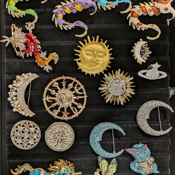 Colorful Brooch Collection - Picture 12 of 15